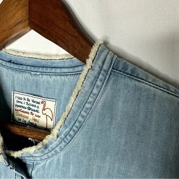 #210 NWT FREE PEOPLE x SANDRINE ROSE Mandarin Neckline Raw Edge Denim Shirt SzSm - Picture 7 of 8